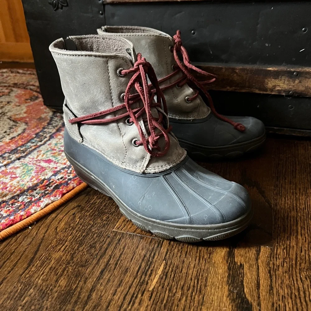 Sperry winter boots - Picture 2 of 5